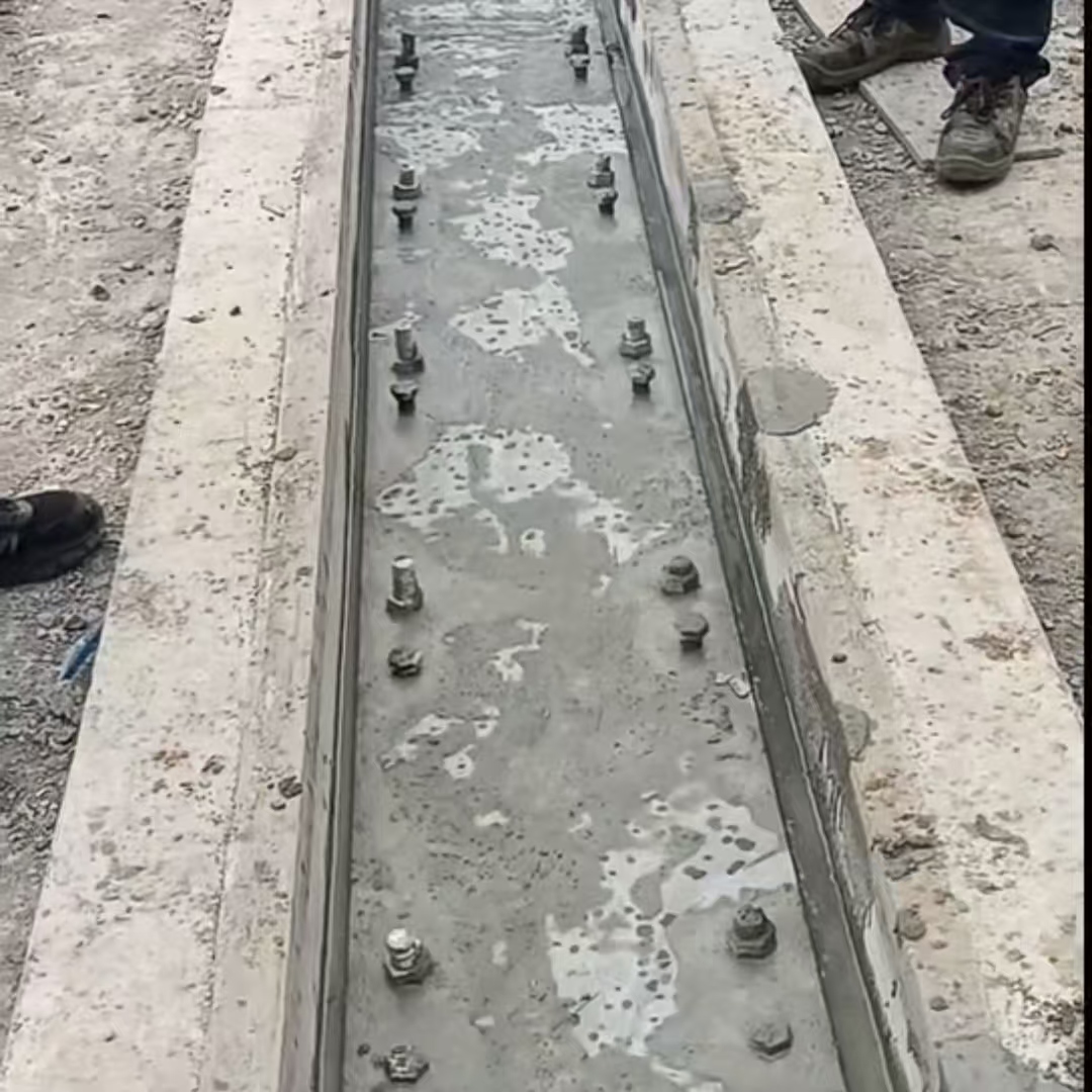 绥化港口码头起重机龙门吊重型机械设备稳固用早强快凝轨道胶泥